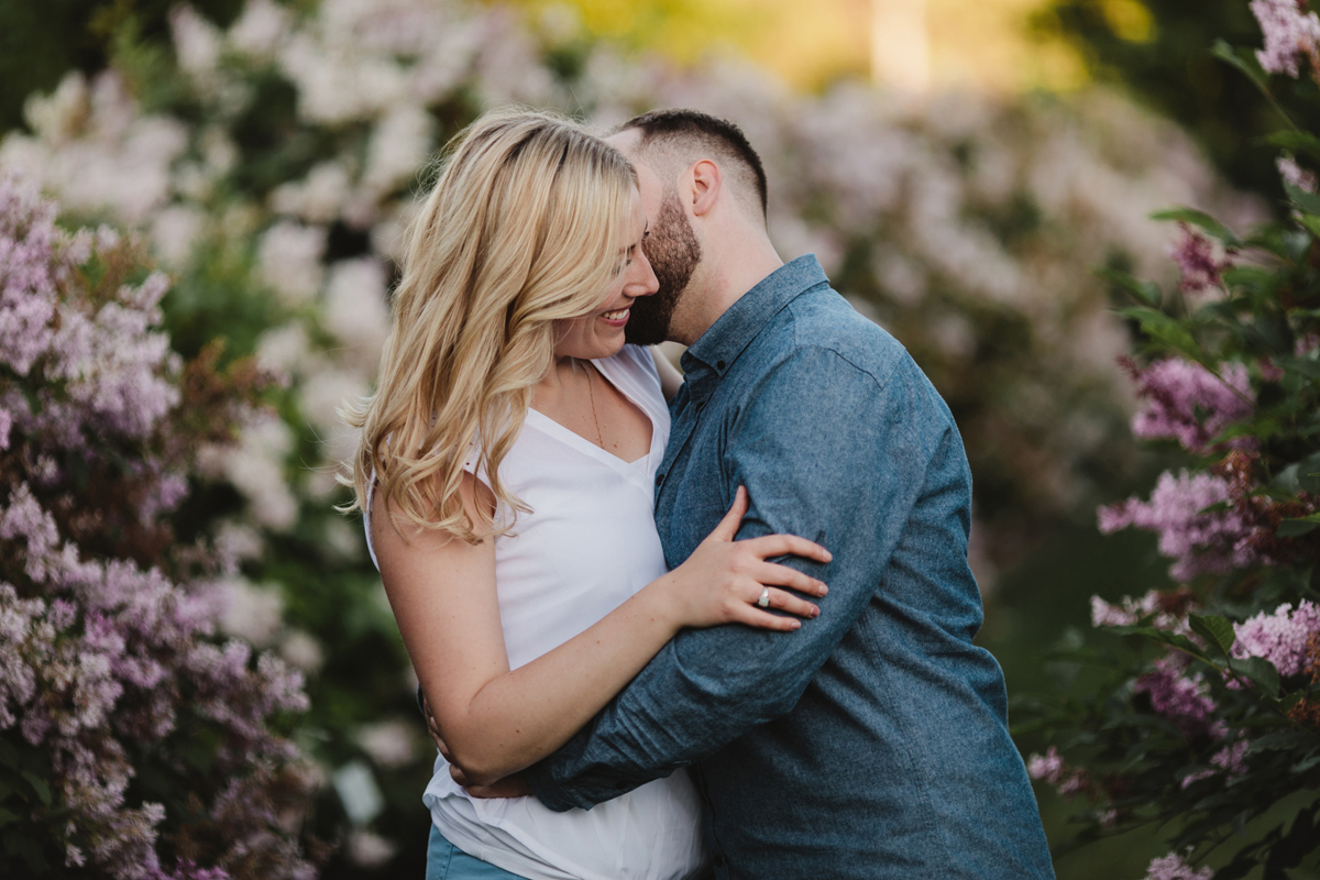 4 Spring Engagement Photos In Ottawa At The Experimental Farm And Arboretum (2)