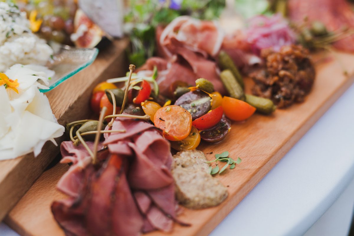 Backyard Wedding Photography Ottawa (24)