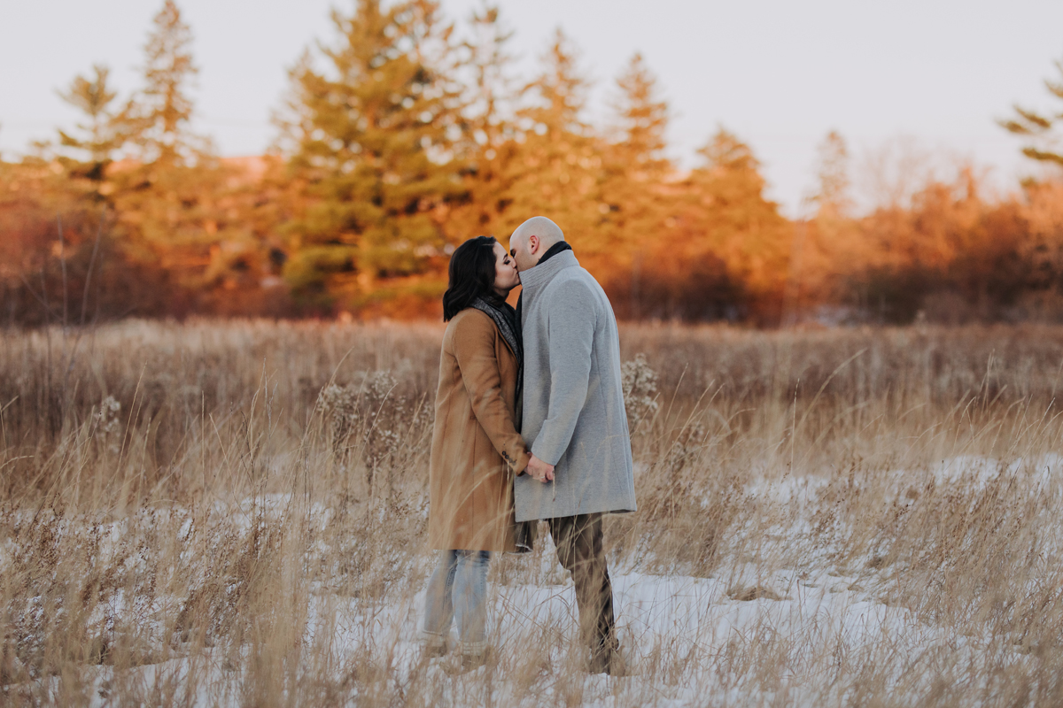 Outdoor Winter Engagement Portraits Ottawa