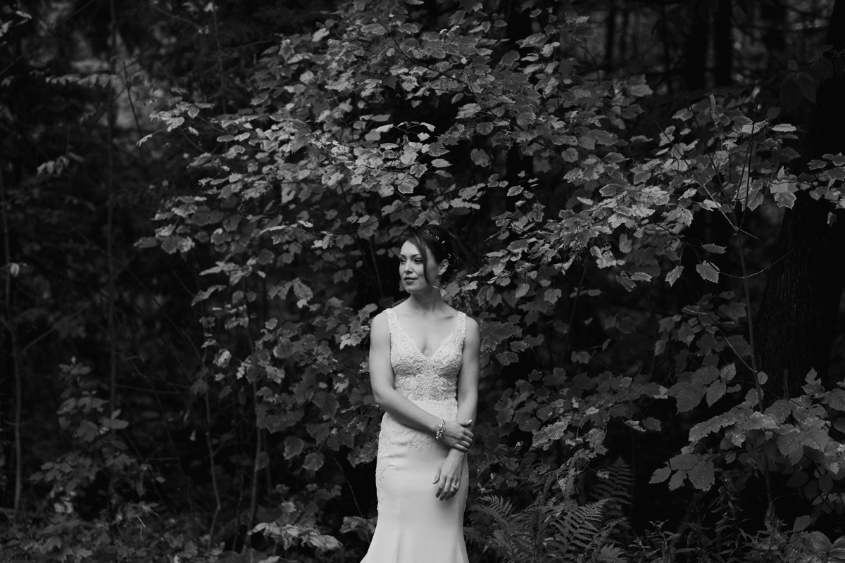 Romantic Forest Wedding In Gatineau Park (23)