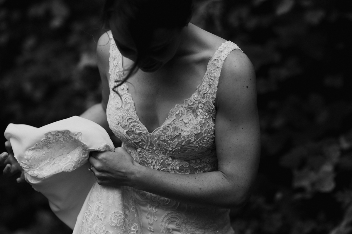 Romantic Forest Wedding In Gatineau Park (26)