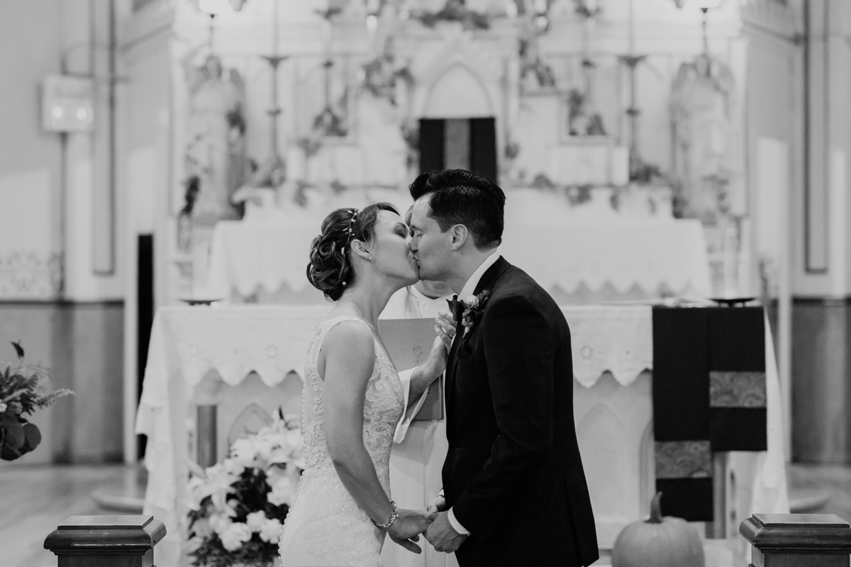 Romantic Forest Wedding In Gatineau Park (44)