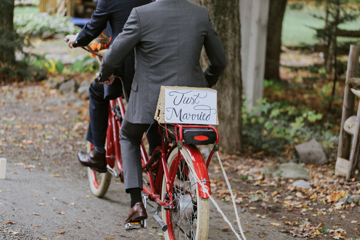 Romantic Forest Wedding In Gatineau Park (97)