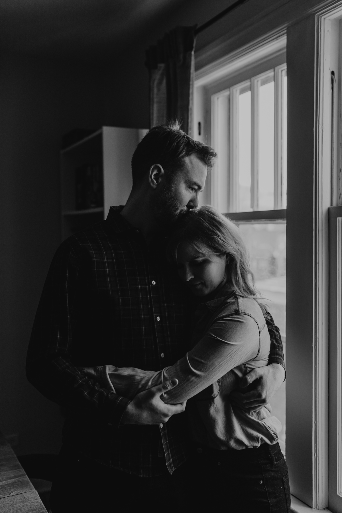 In Home Engagement Photos Ottawa (6)