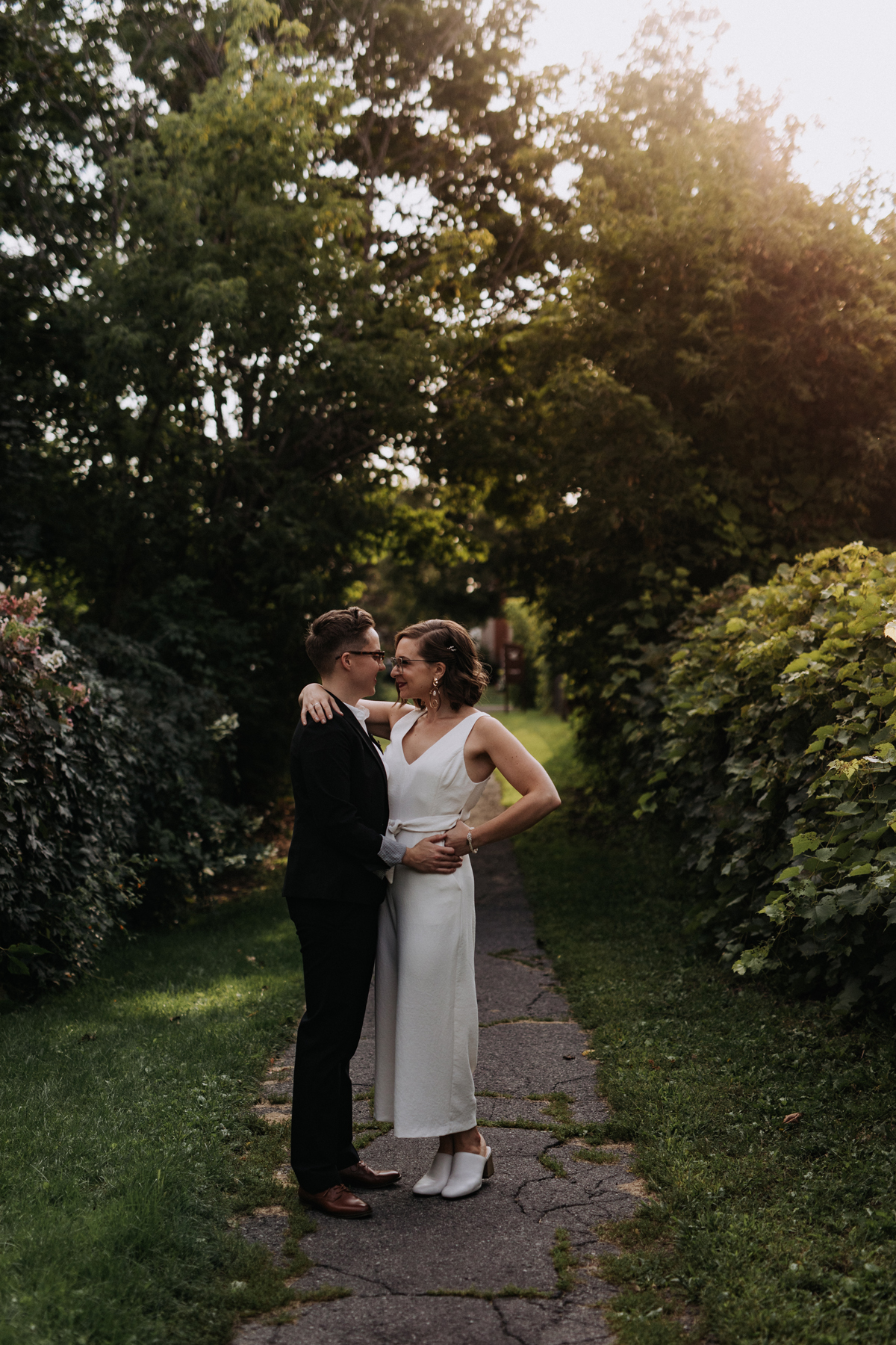 Intimate Backyard Lesbian Wedding Photography Ottawa (29)