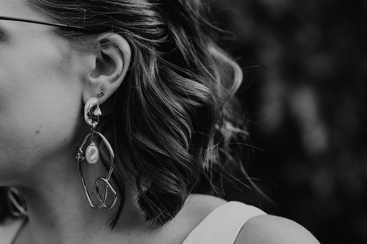 Intimate Backyard Lesbian Wedding Photography Ottawa (35)