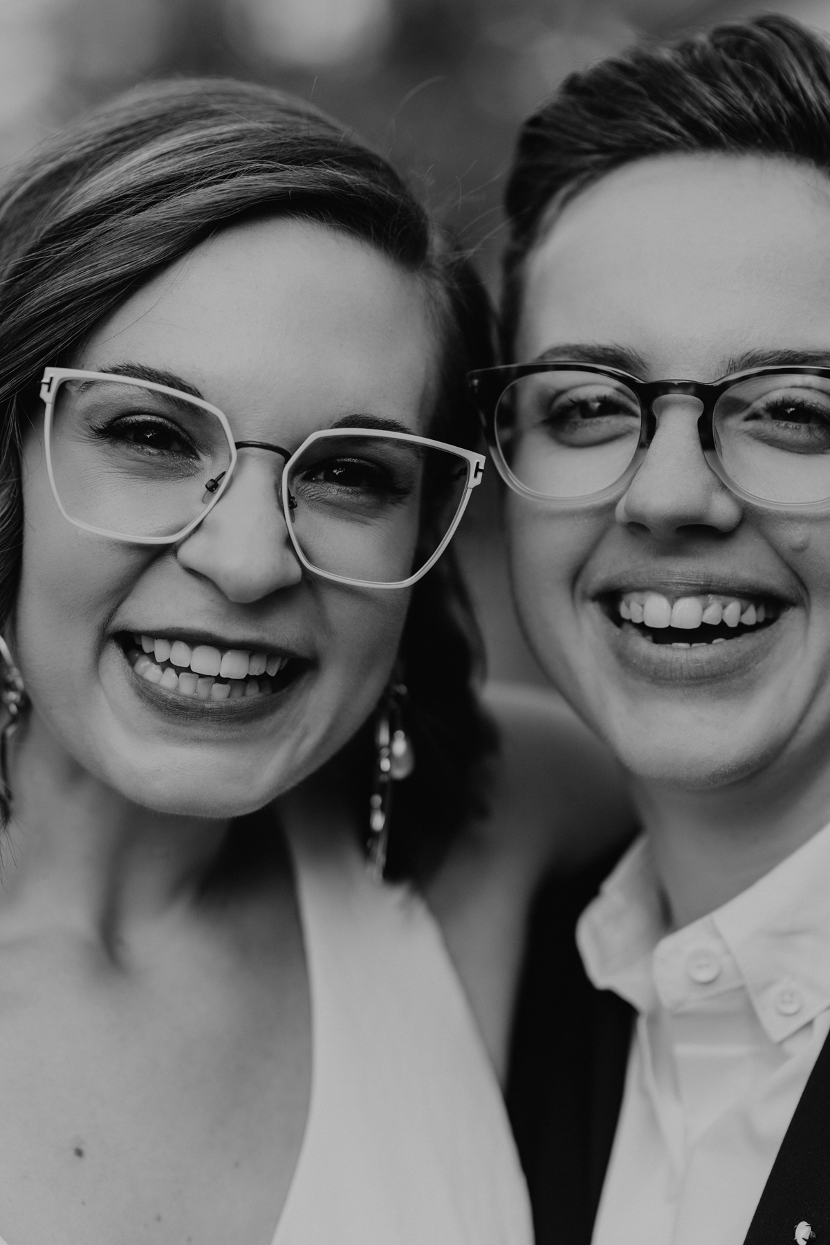 Intimate Backyard Lesbian Wedding Photography Ottawa (38)