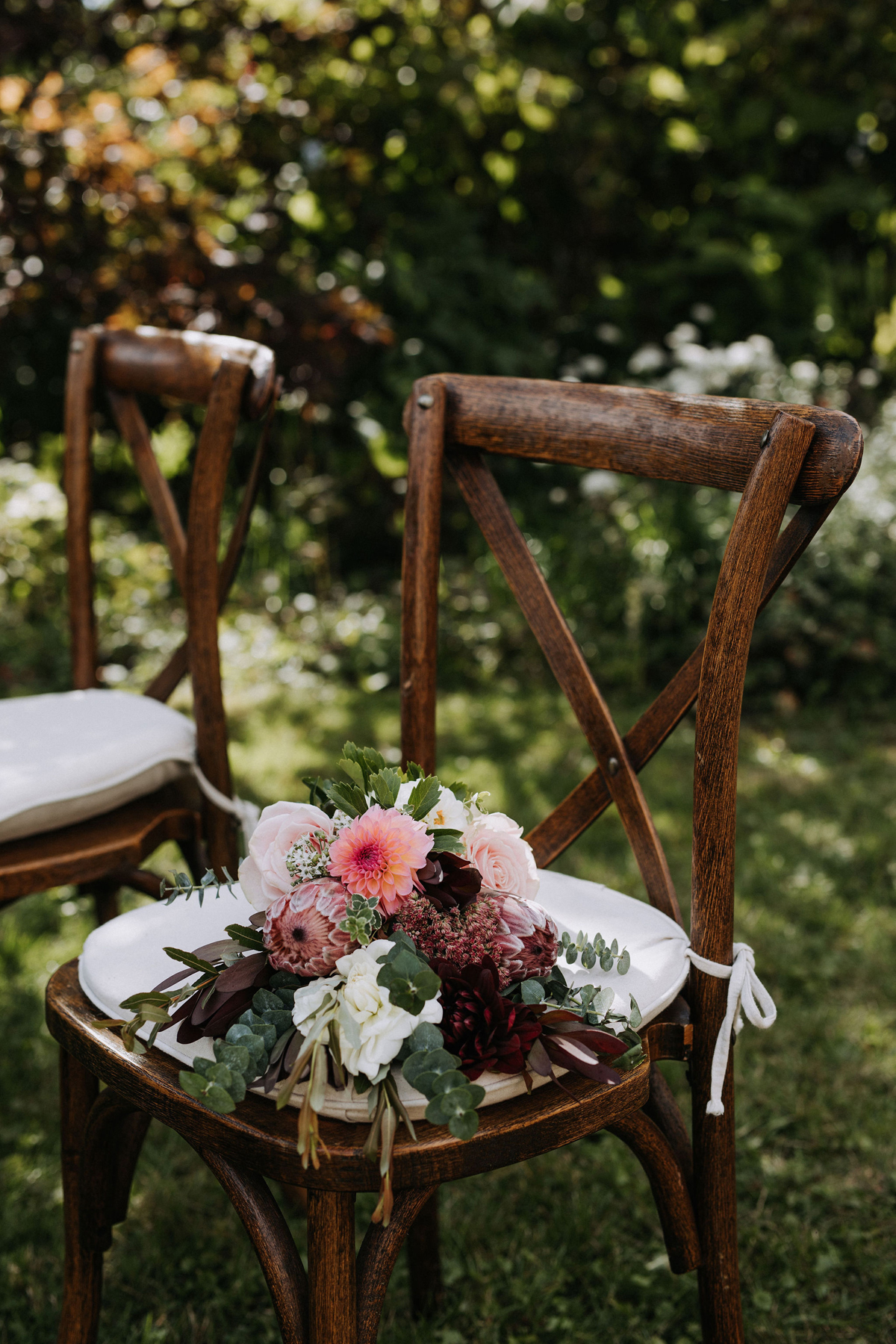 Intimate Backyard Micro Wedding Ottawa (6)
