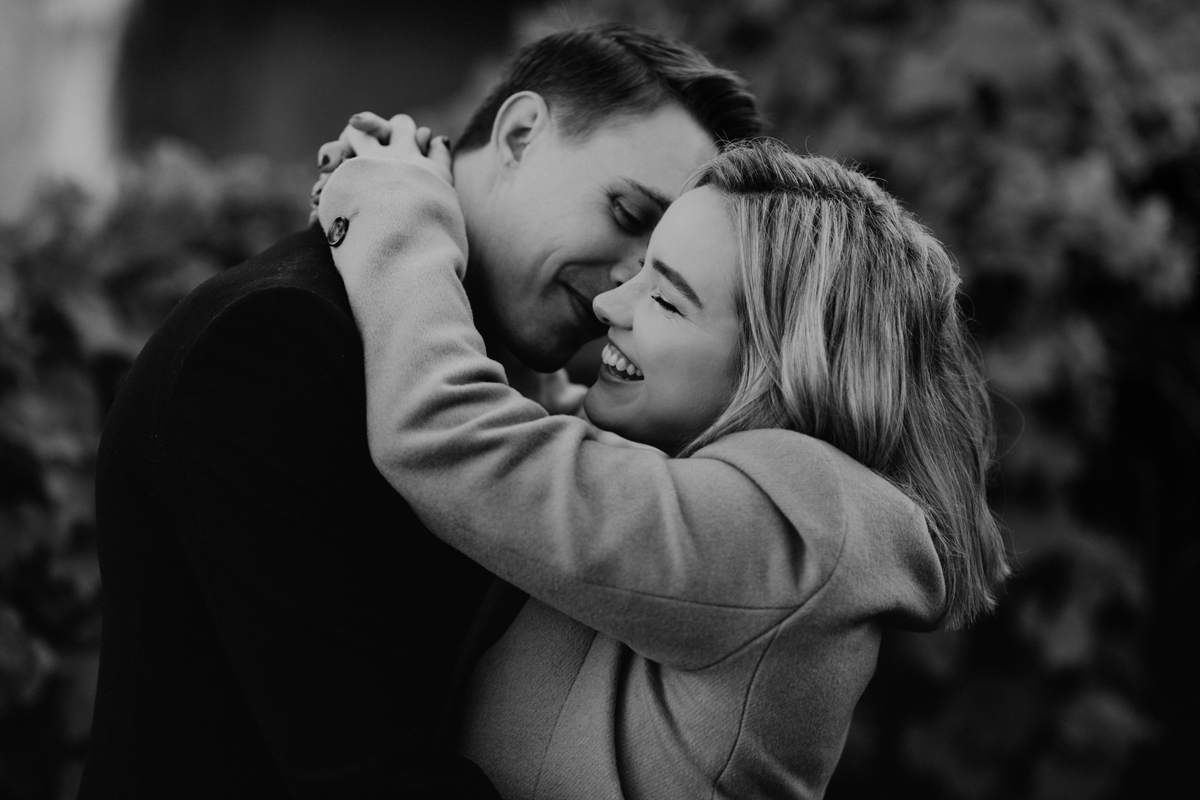 Fall Engagement Photos In The Glebe Patterson Creek Park (11)