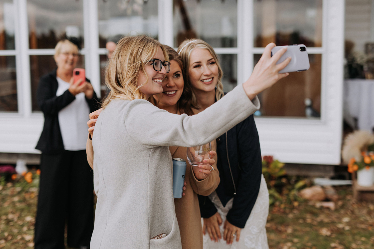 Intimate Cottage Wedding Photography Ottawa (104)