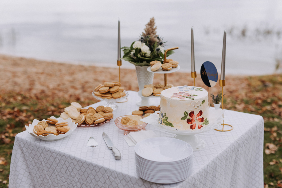 Intimate Cottage Wedding Photography Ottawa (118)