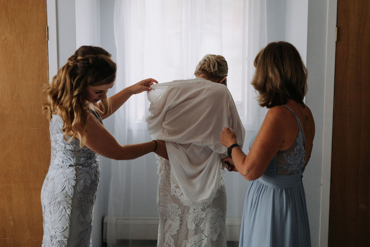 Intimate Cottage Wedding Photography Ottawa (29)