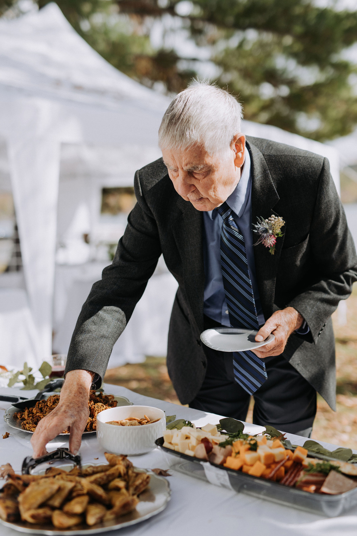 Intimate Cottage Wedding Photography Ottawa (60)