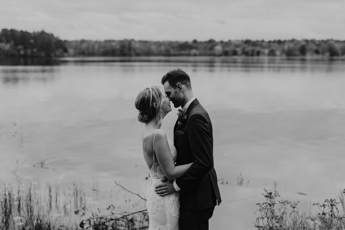 Intimate Cottage Wedding Photography Ottawa (92)