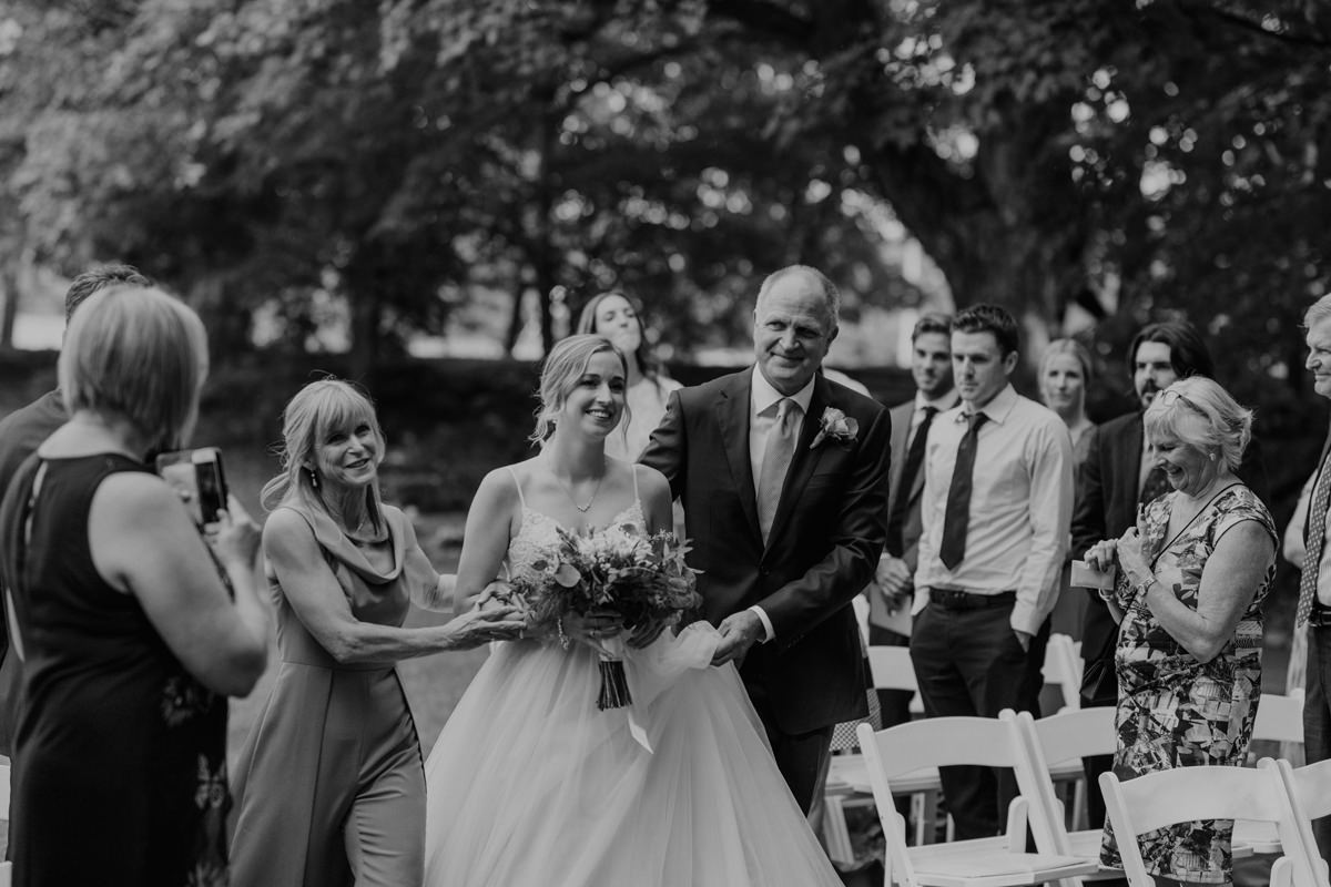 Stanley's Olde Maple Lane Farm Wedding Photography (33)