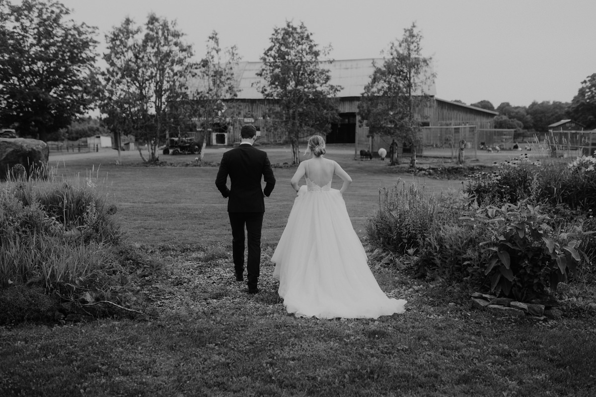 Stanley's Olde Maple Lane Farm Wedding Photography (57)