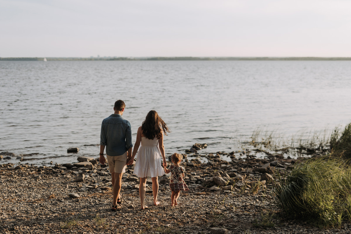 Ottawa Engagement Photos At Aylmer Beach (15)