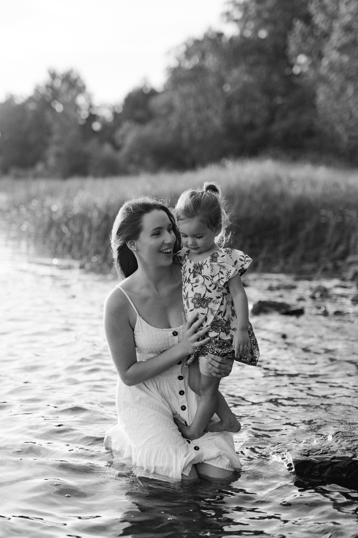 Ottawa Engagement Photos At Aylmer Beach (17a)