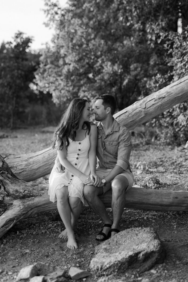 Ottawa Engagement Photos At Aylmer Beach (19)