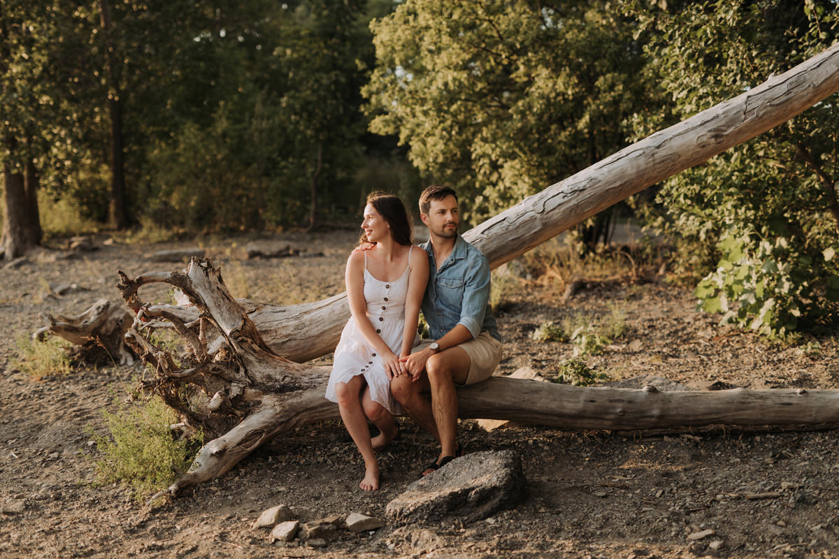 Ottawa Engagement Photos At Aylmer Beach (20)