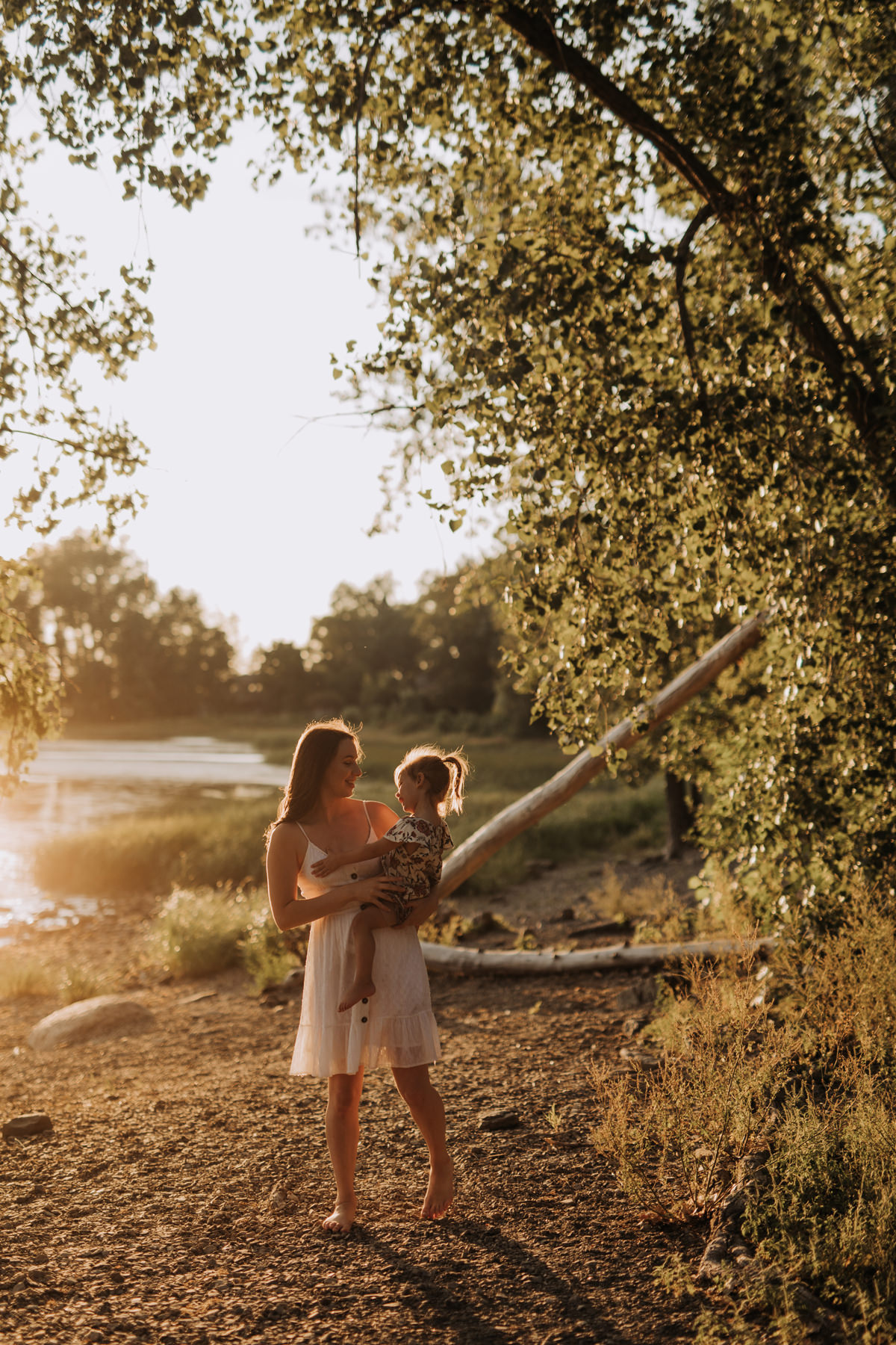 Ottawa Engagement Photos At Aylmer Beach (23)