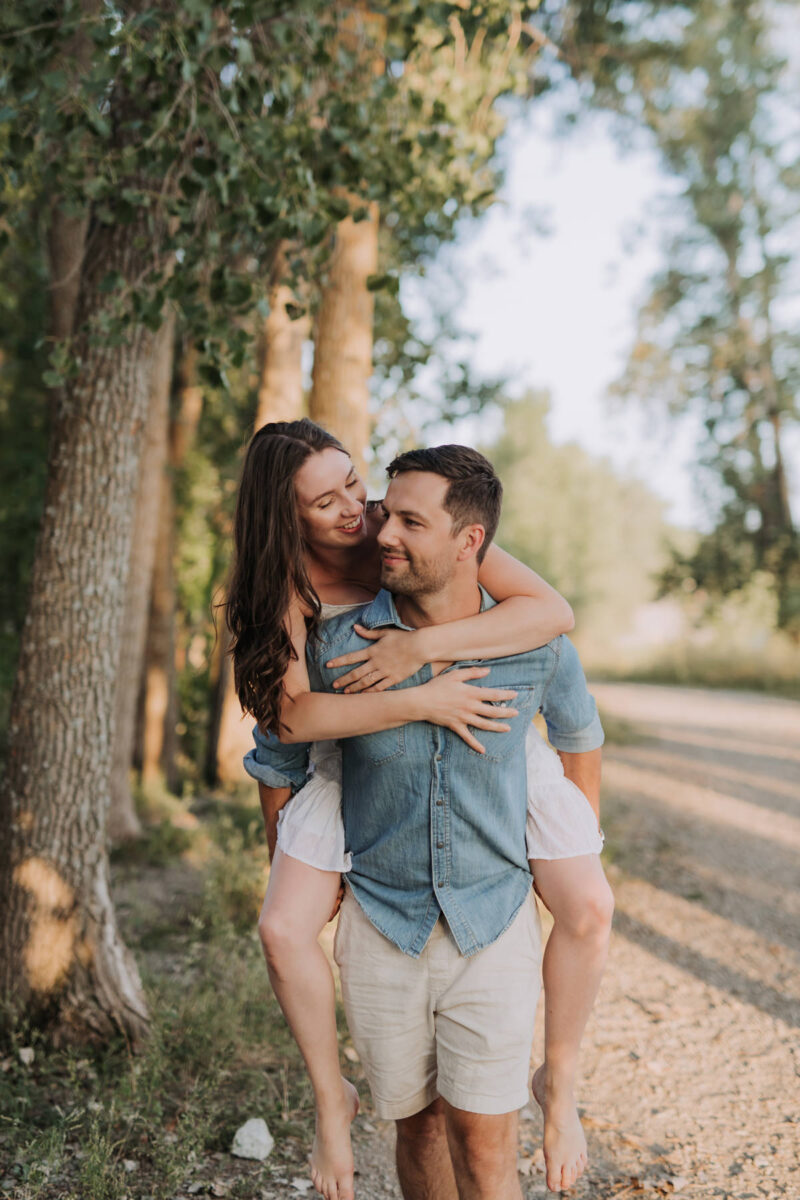 Ottawa Engagement Photos At Aylmer Beach (26)