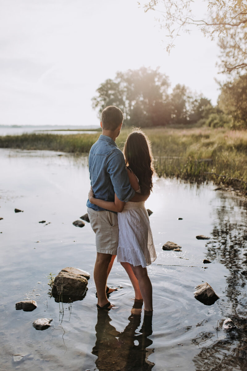 Ottawa Engagement Photos At Aylmer Beach (4)