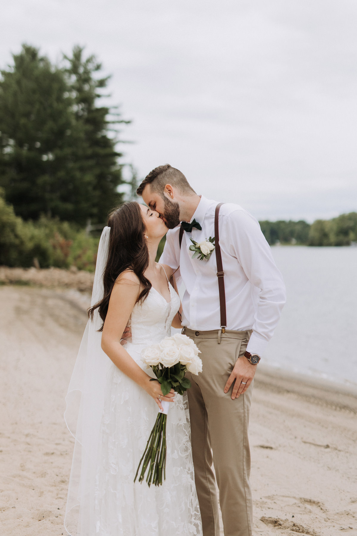 Ottawa Ontario And Quebec Cottage Wedding Photographer (111)