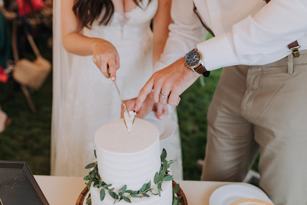 Ottawa Ontario And Quebec Cottage Wedding Photographer (151)