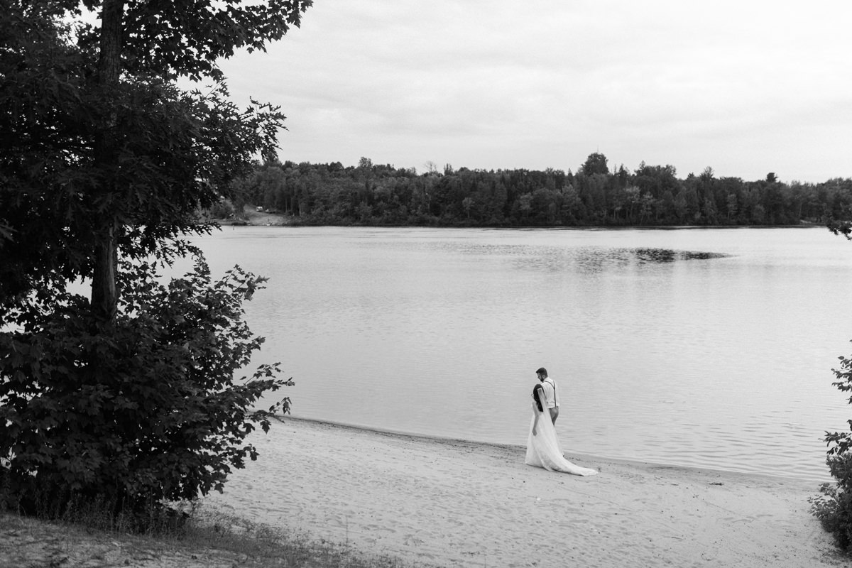 Ottawa Ontario And Quebec Cottage Wedding Photographer (153)