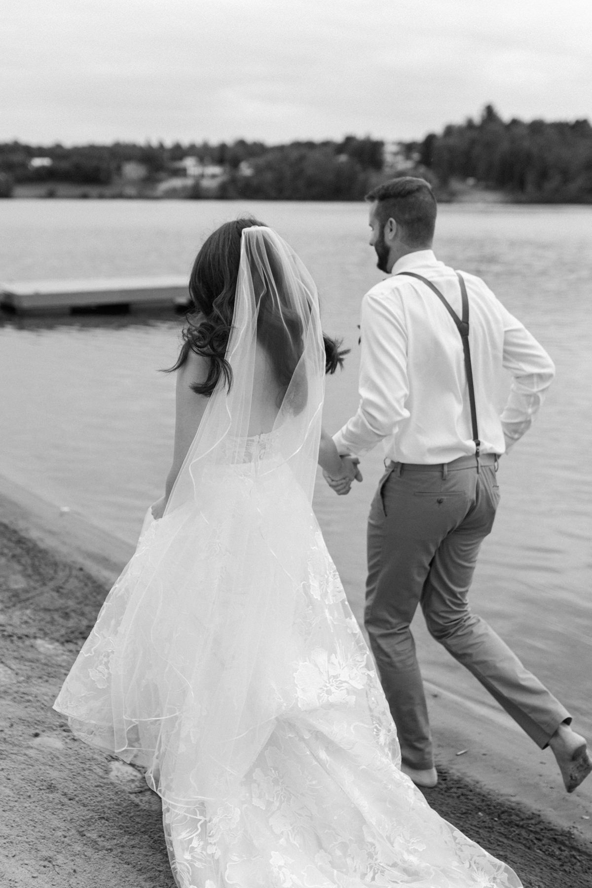 Ottawa Ontario And Quebec Cottage Wedding Photographer (163)