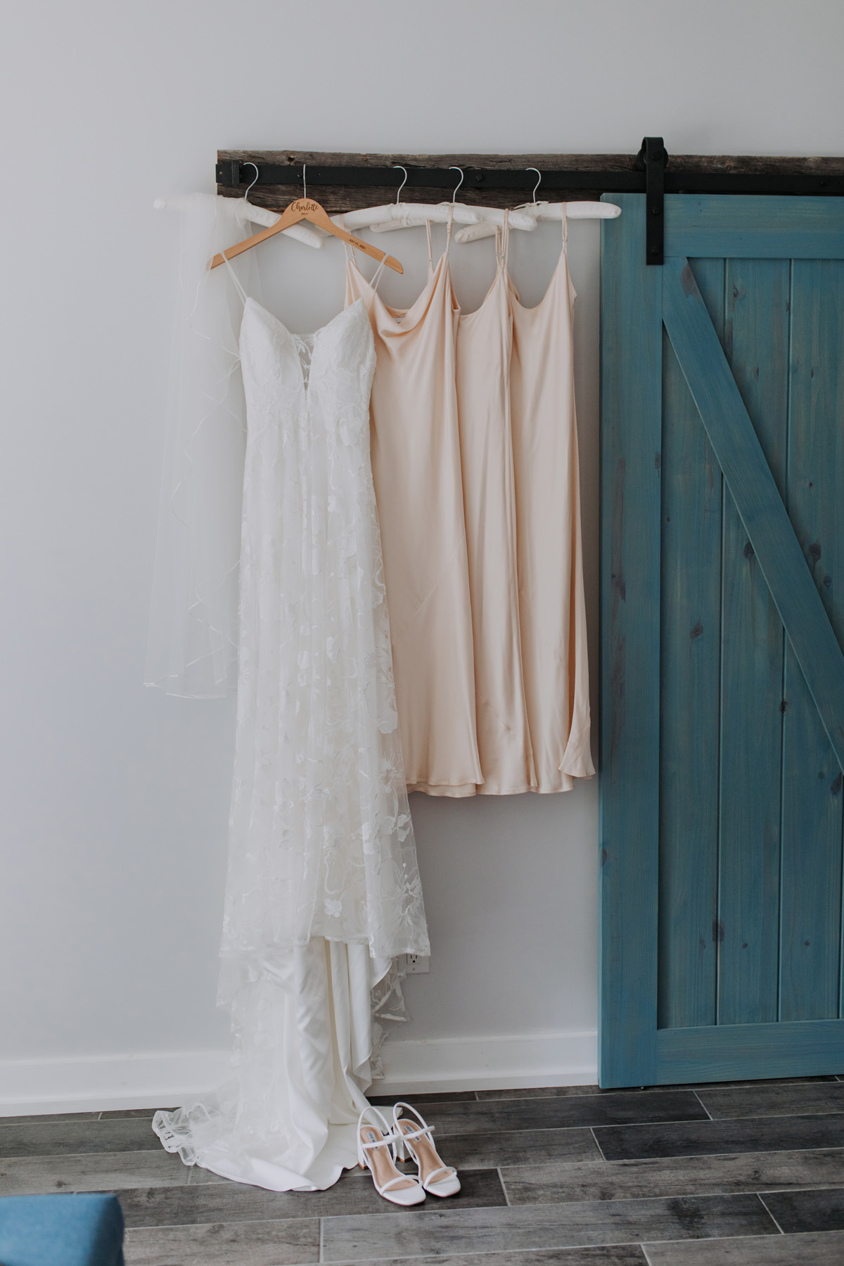 Ottawa Ontario And Quebec Cottage Wedding Photographer (20)