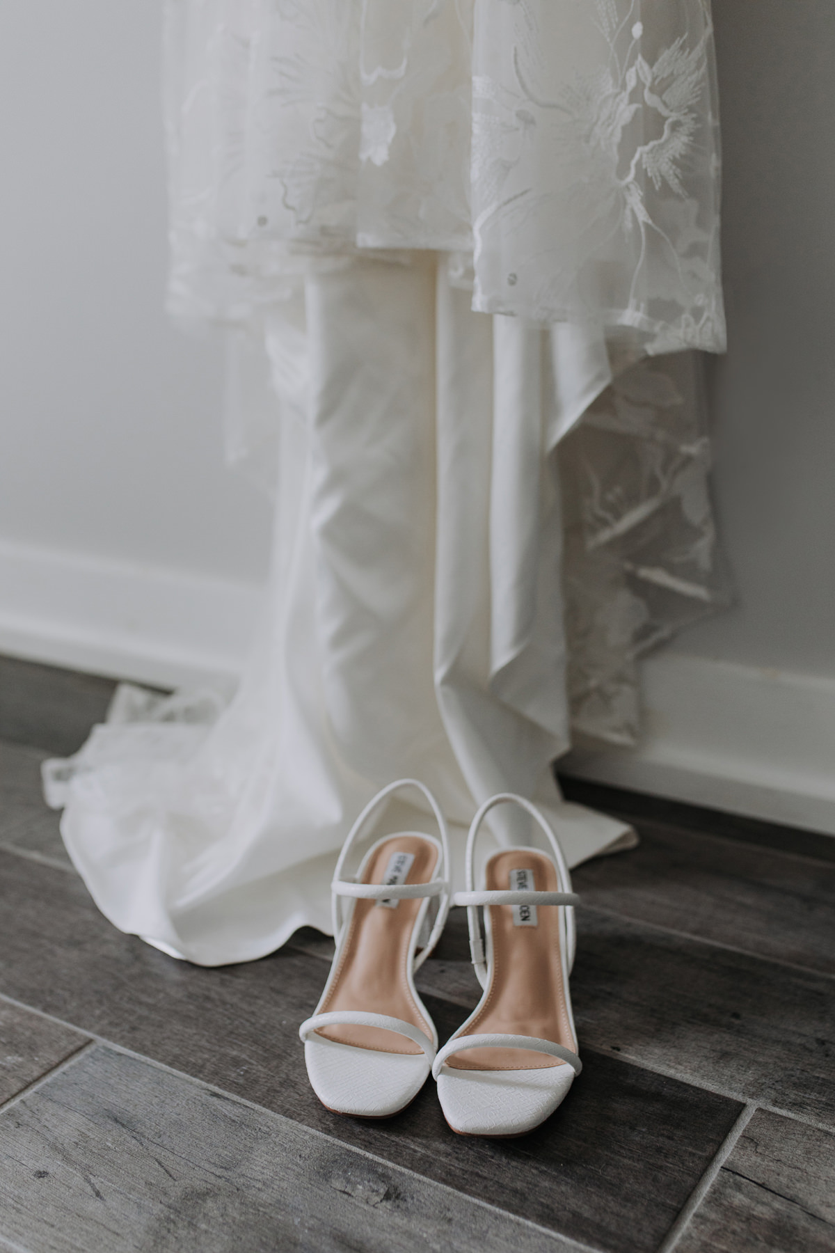 Ottawa Ontario And Quebec Cottage Wedding Photographer (21)