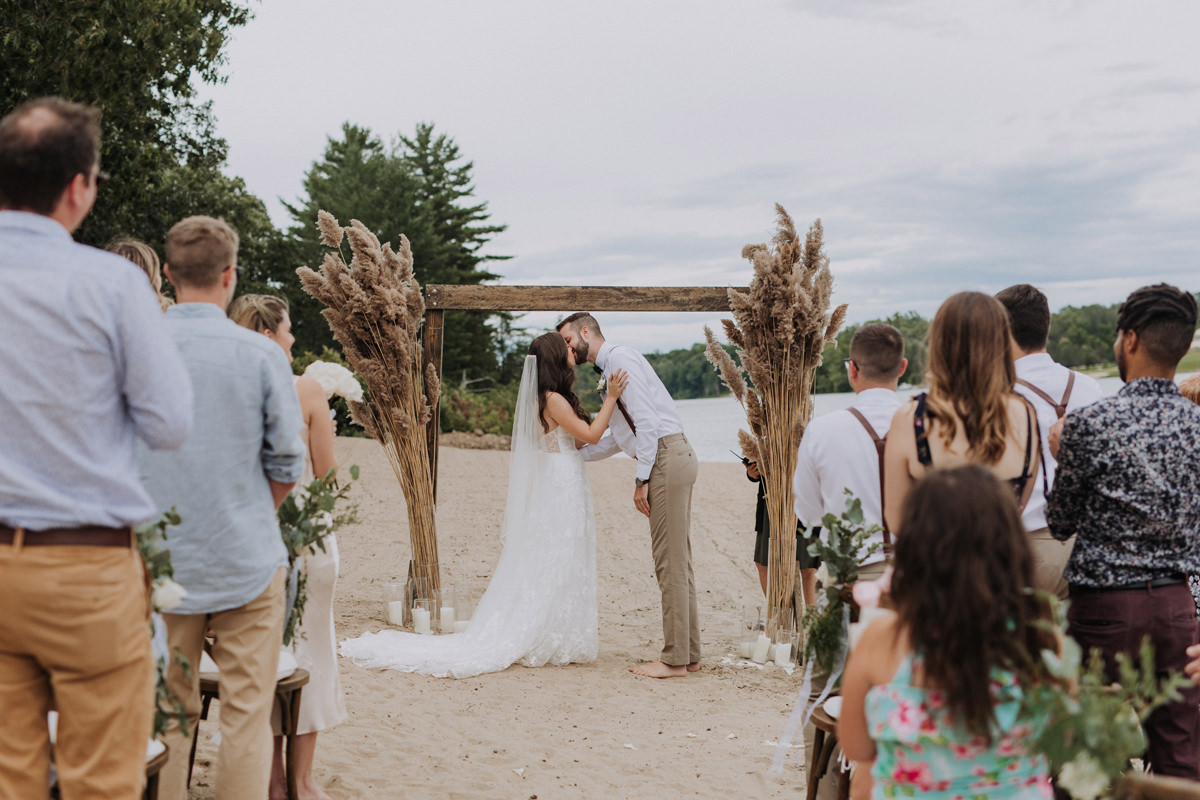 Ottawa Ontario And Quebec Cottage Wedding Photographer (82)