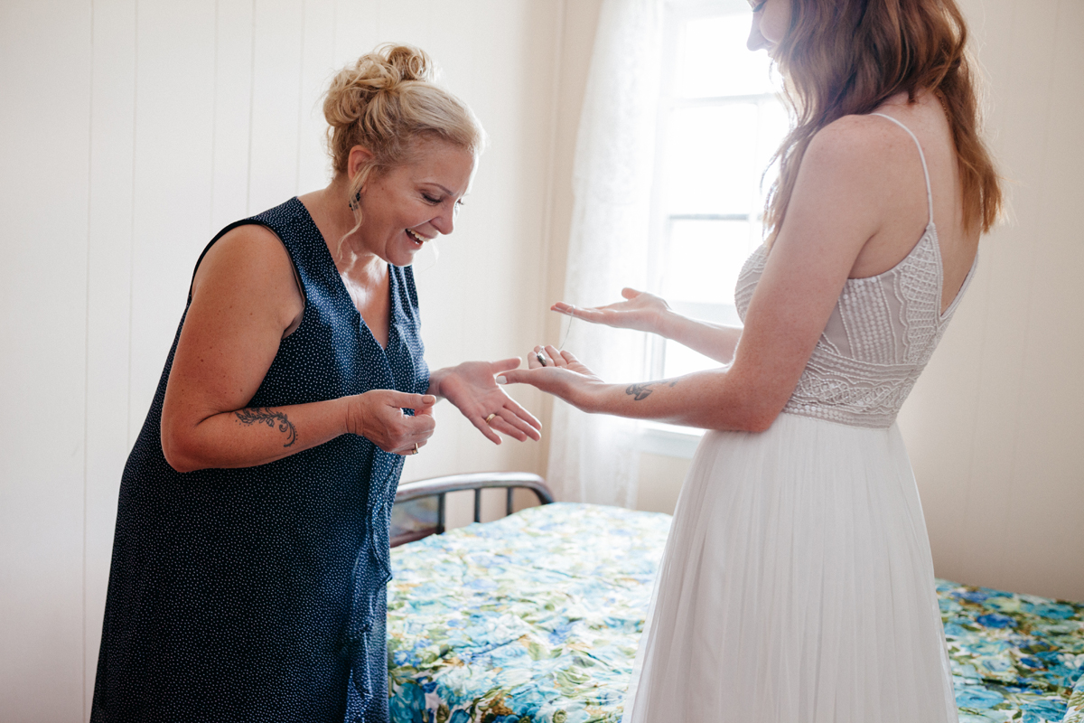 Youngs Point Cottage Wedding Ontario Clear Lake (20)