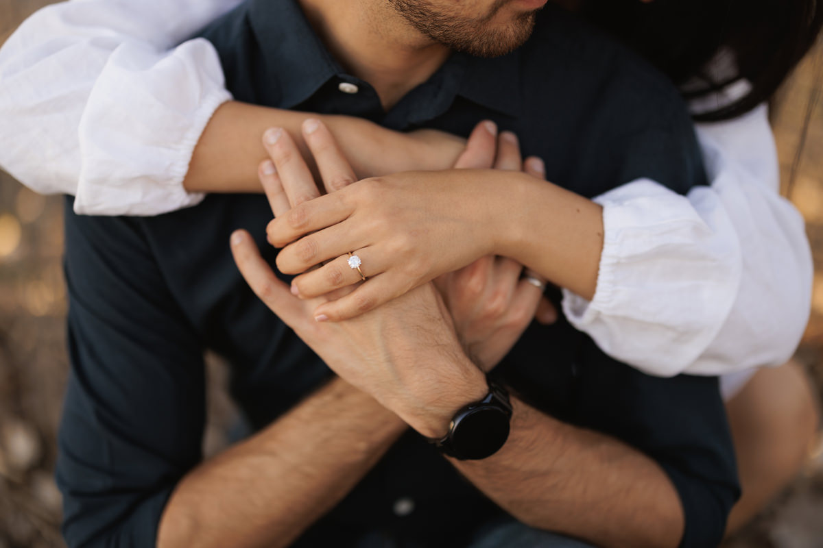 Ottawa Beach Engagement Session Aylmer Beach (10)