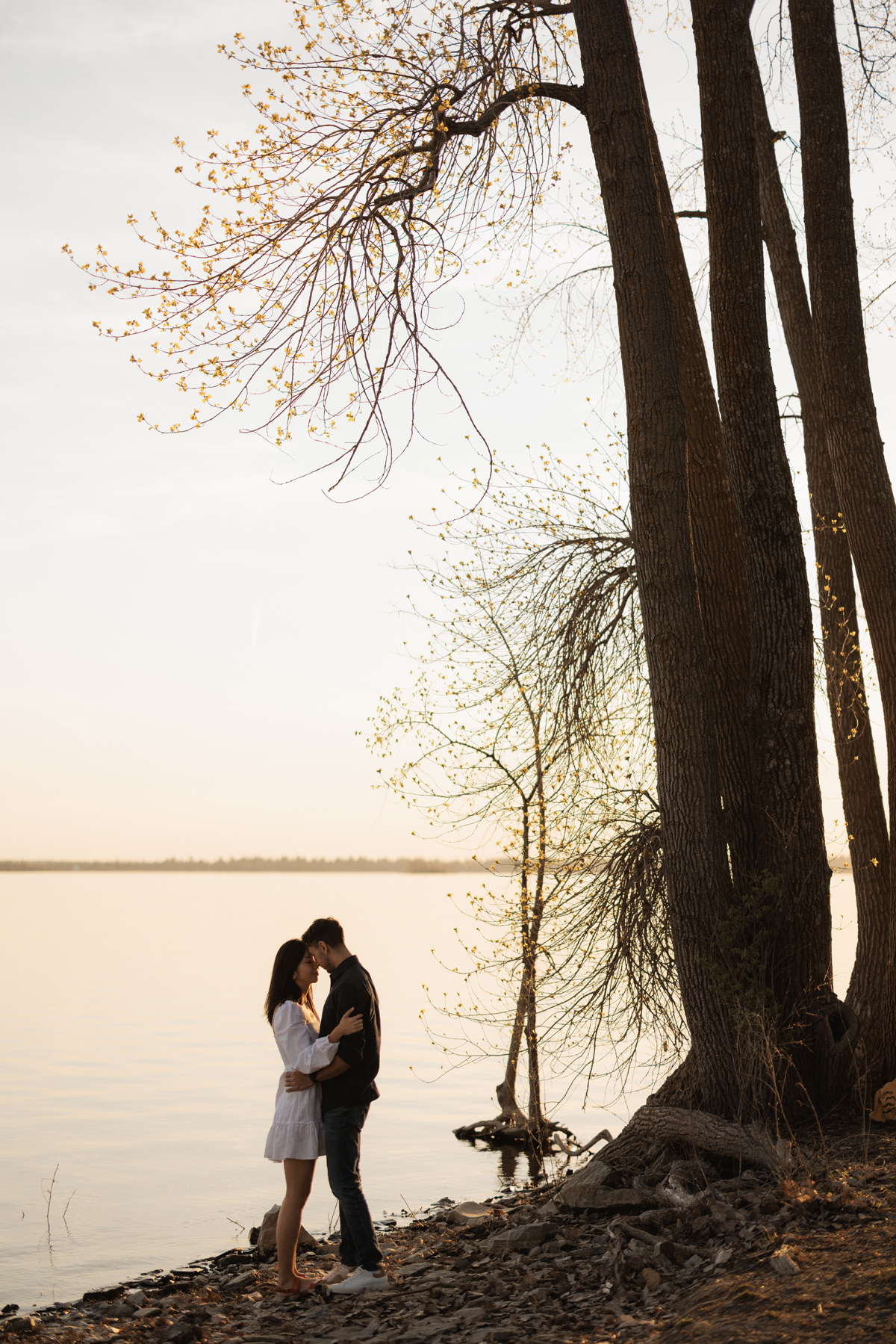 Ottawa Beach Engagement Session Aylmer Beach (14)