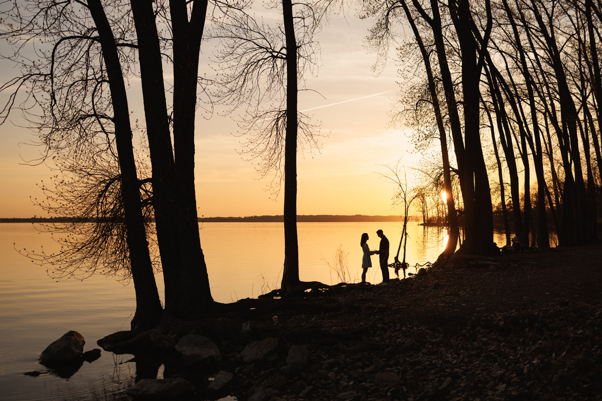 Ottawa Beach Engagement Session Aylmer Beach (27)