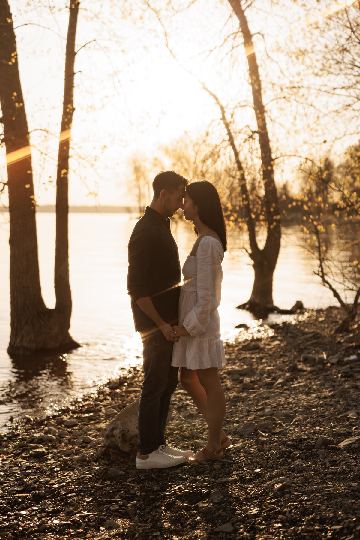 Ottawa Beach Engagement Session Aylmer Beach (6)