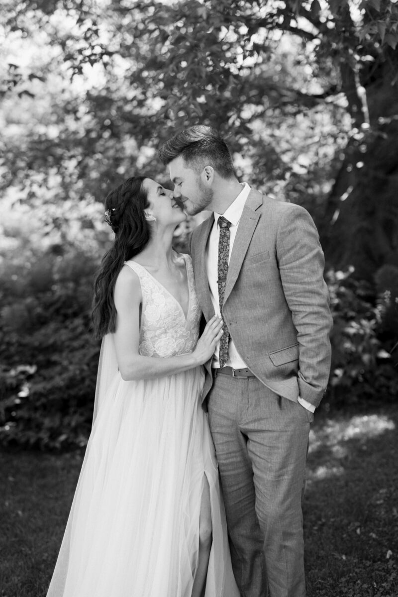 Cottage Wedding Photographer La Peche Wakefield (20)