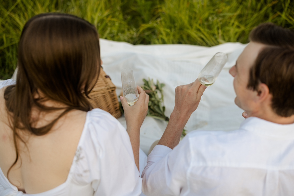 Romantic Engagement Shoot Gatineau Park Wakefield (15)