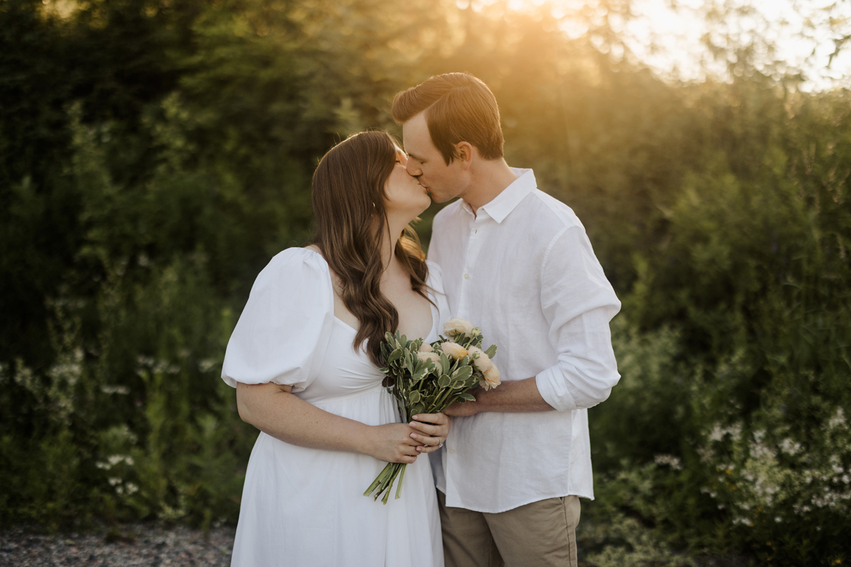 Romantic Engagement Shoot Gatineau Park Wakefield (2)