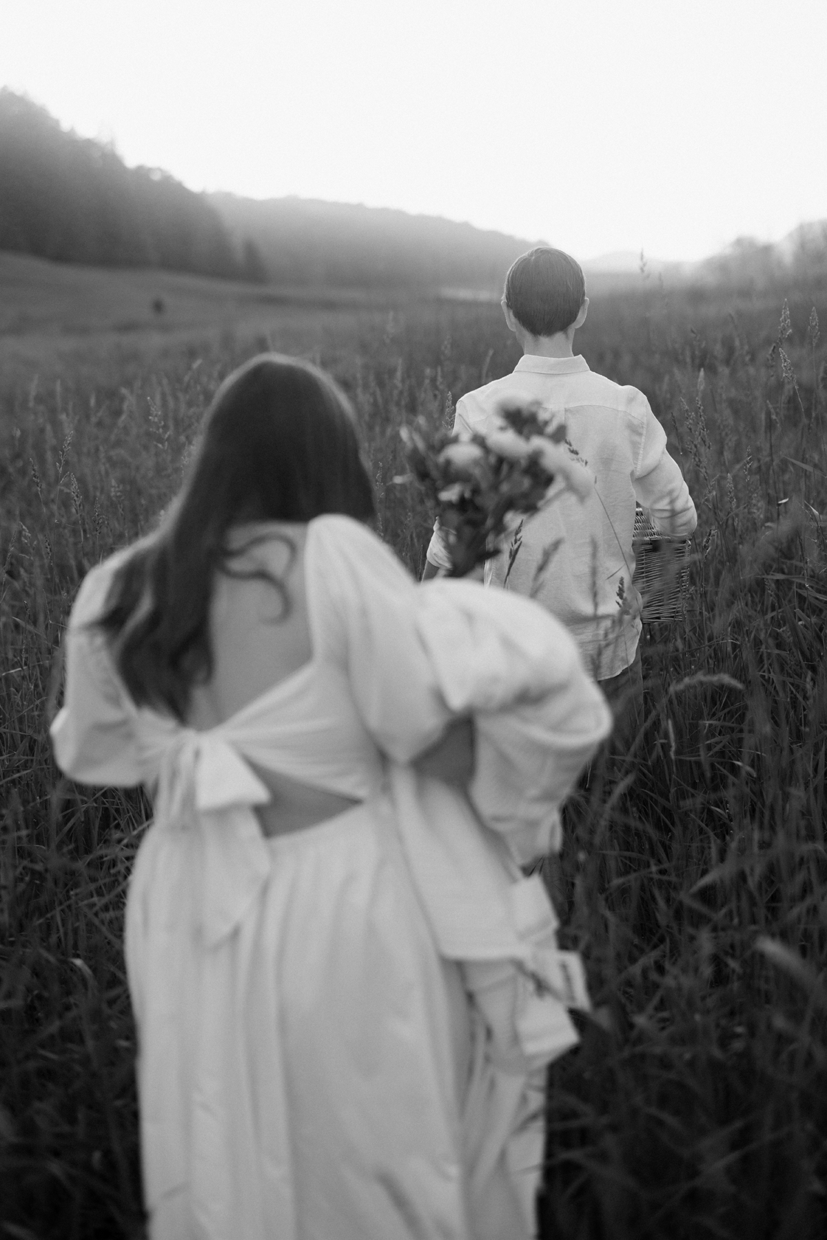 Romantic Engagement Shoot Gatineau Park Wakefield (8)