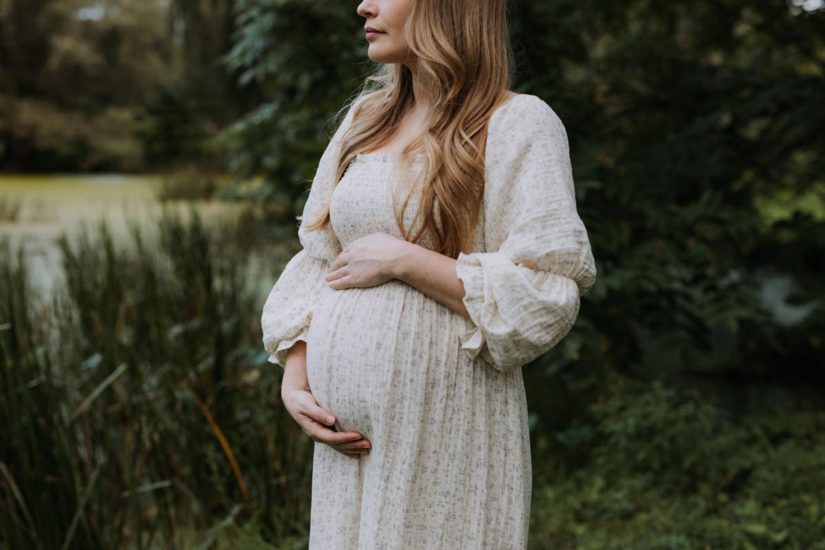 Outdoor Maternity Portraiture Ottawa (13)