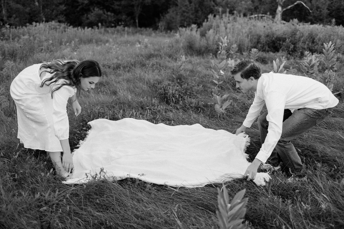 Ottawa Engagement Photos European Picnic (8)
