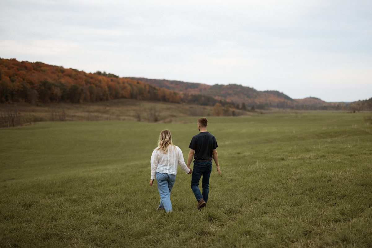 Fall Engagement Shoot Gatineau Park Wakefield (13)