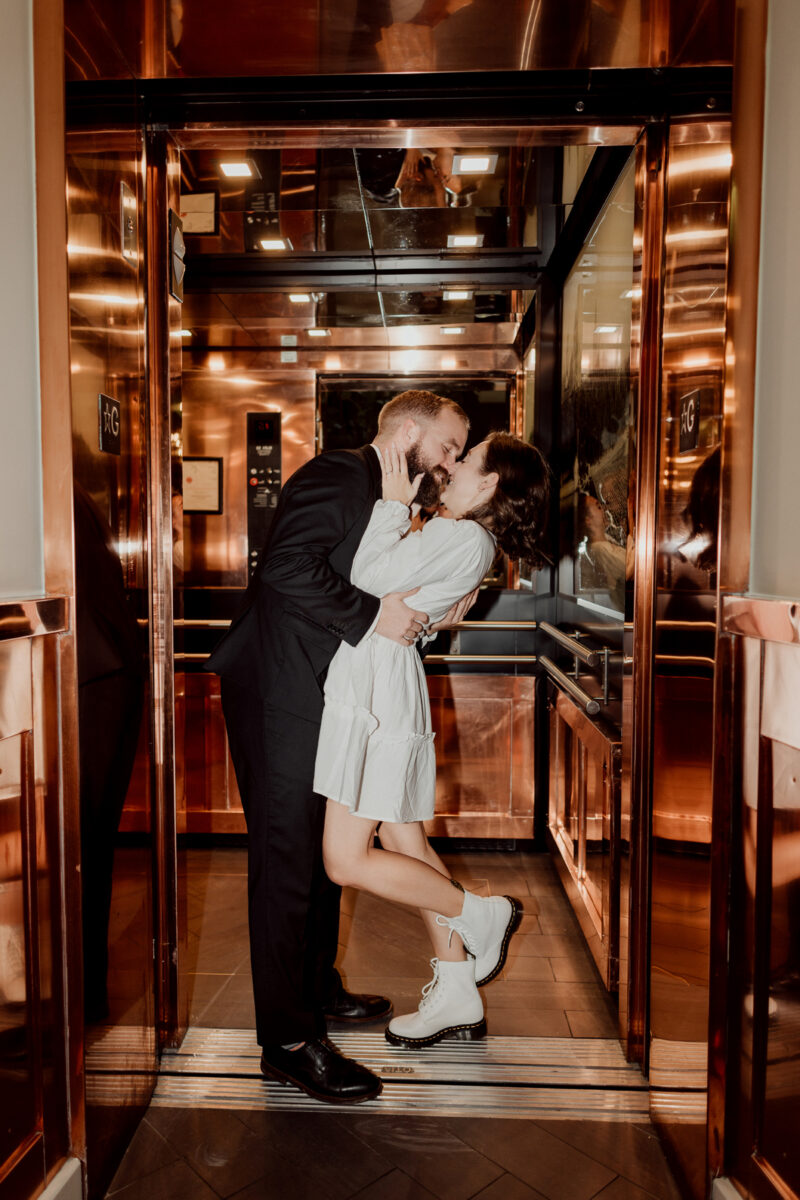 Hotel Engagement Photos Ottawa (3)