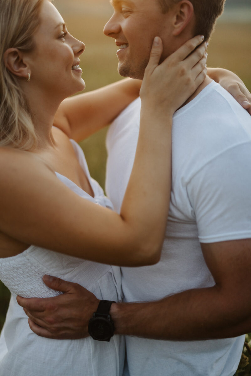 Sunset Engagement Photos Ottawa (4)