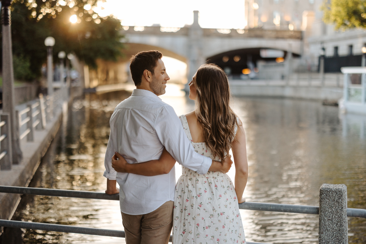 Downtown Ottawa Engagement Photos (33)