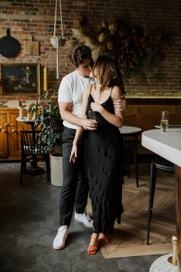 Wedding Photographer Ottawa Urban Engagement Photos 12 600x900